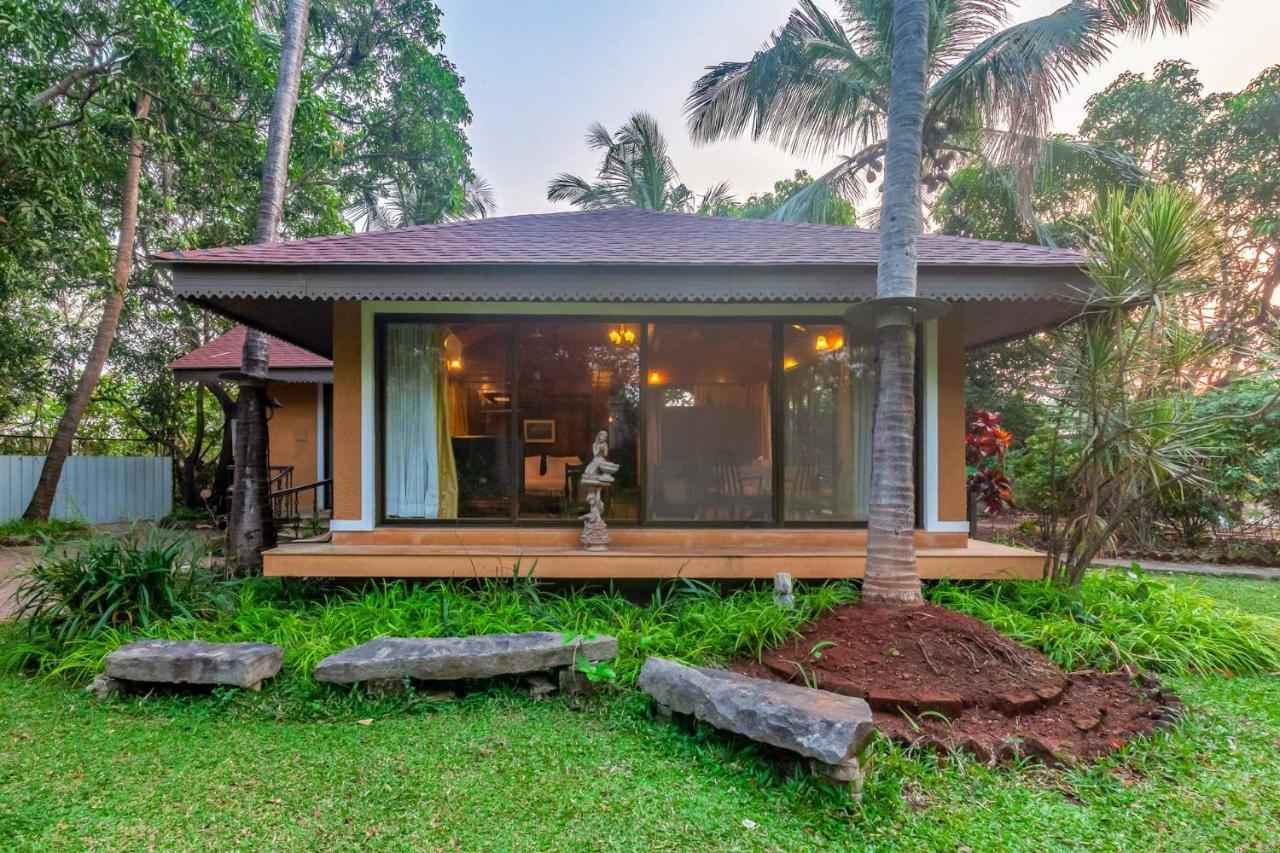 Stayvista'S Casa Palmera - Pet-Friendly Villa With Pool, Garden With Gazebo, And Indoor & Outdoor Games Alībāg Exterior foto